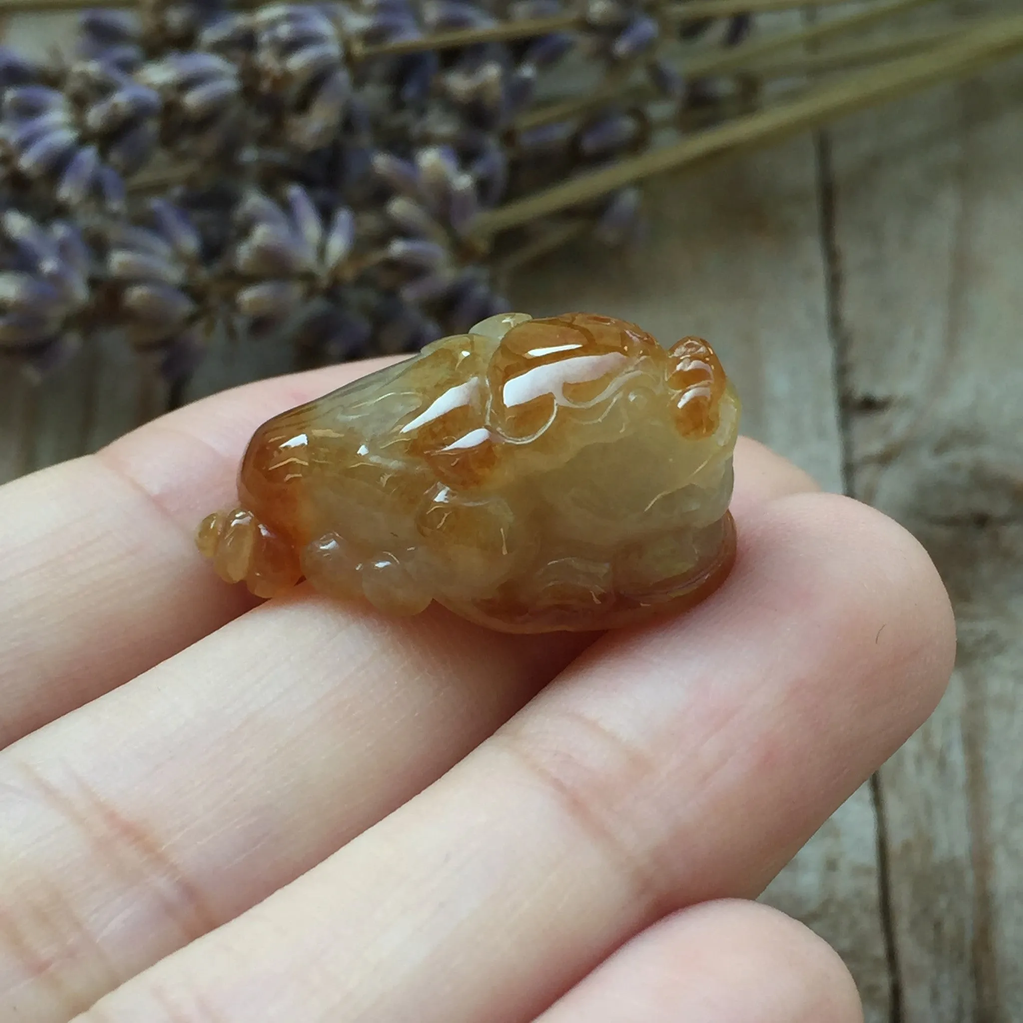 A-Grade Jadeite Three Legged Toad Pendant No.170049