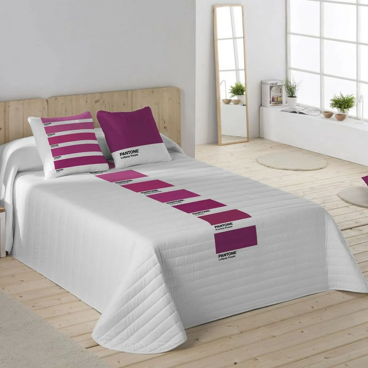 Bedspread (quilt) Fun Deck Purple Pantone