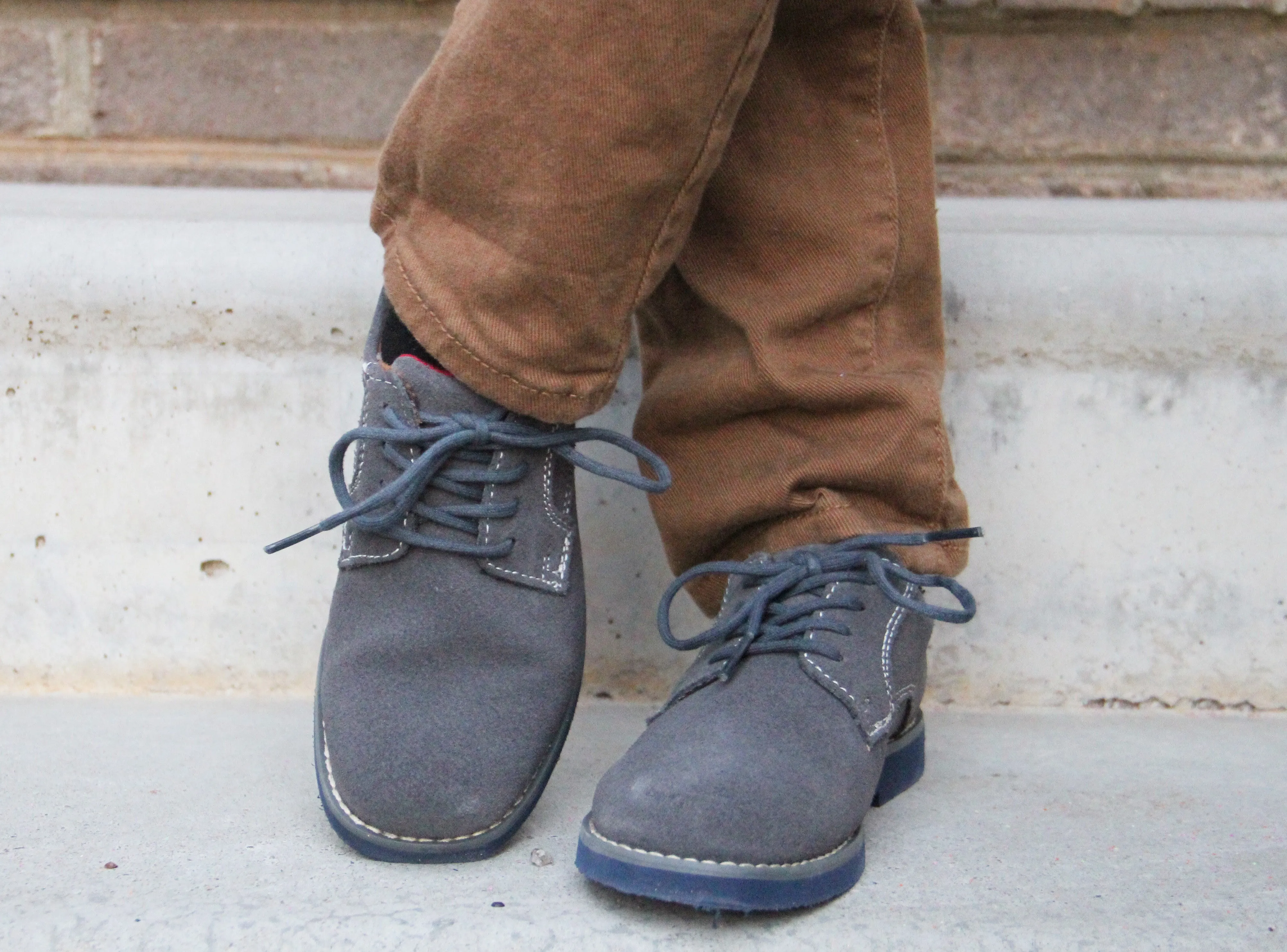 Florsheim Boy's Kearny Suede Classic Lace Up Oxford Shoes Grey