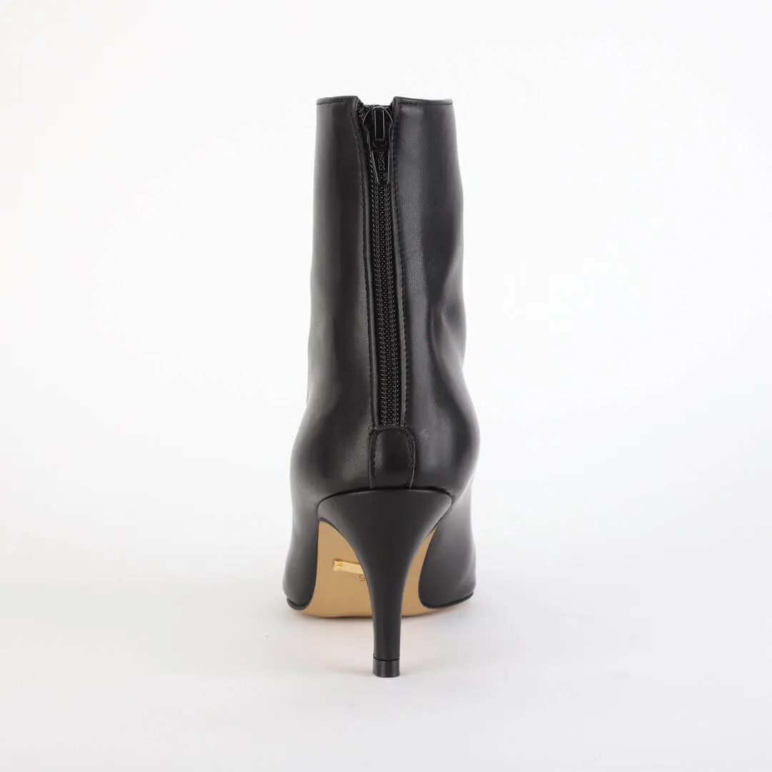 HANSI - Classic Ankle Boots