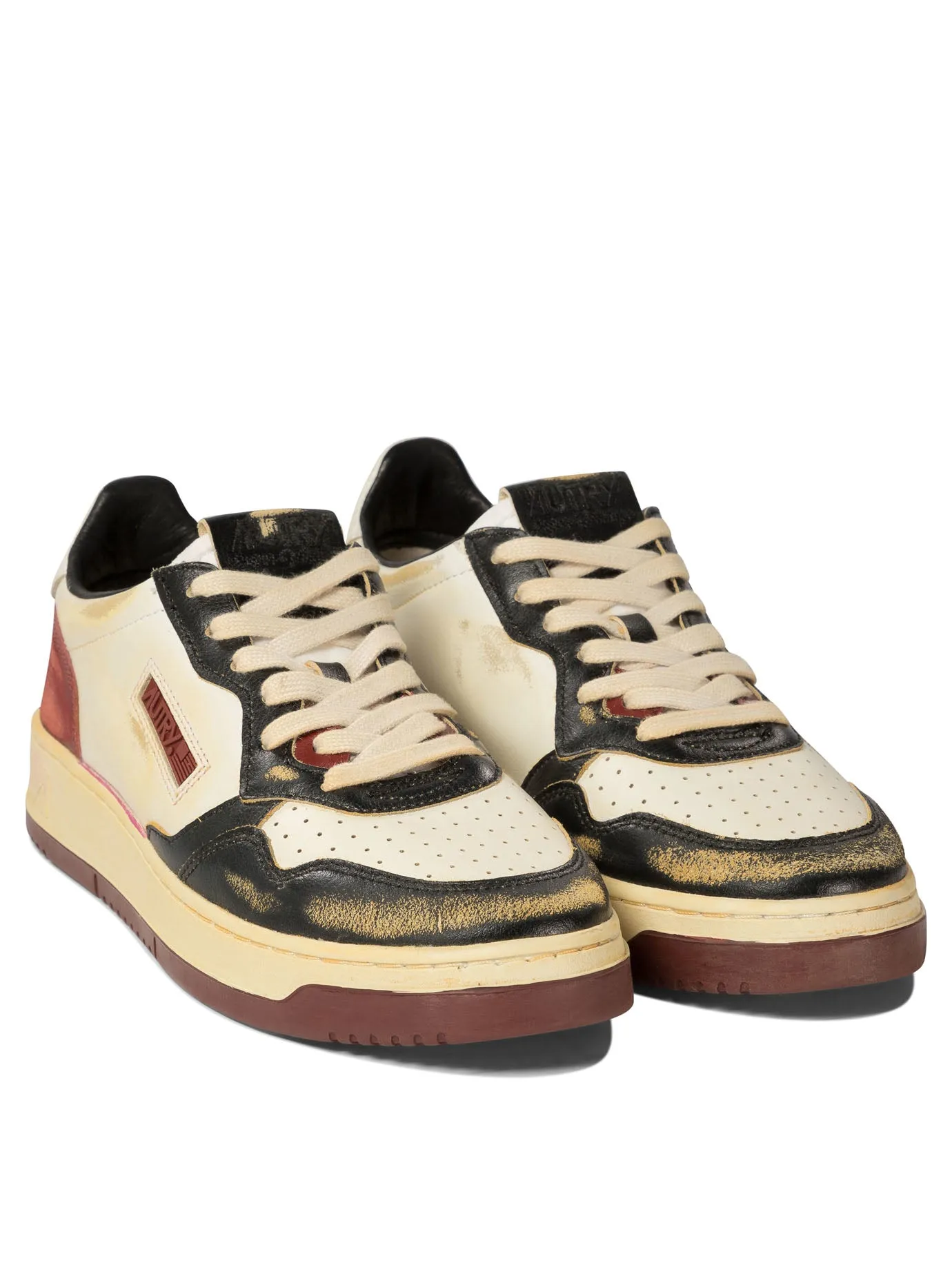 SUPER VINTAGE SNEAKERS